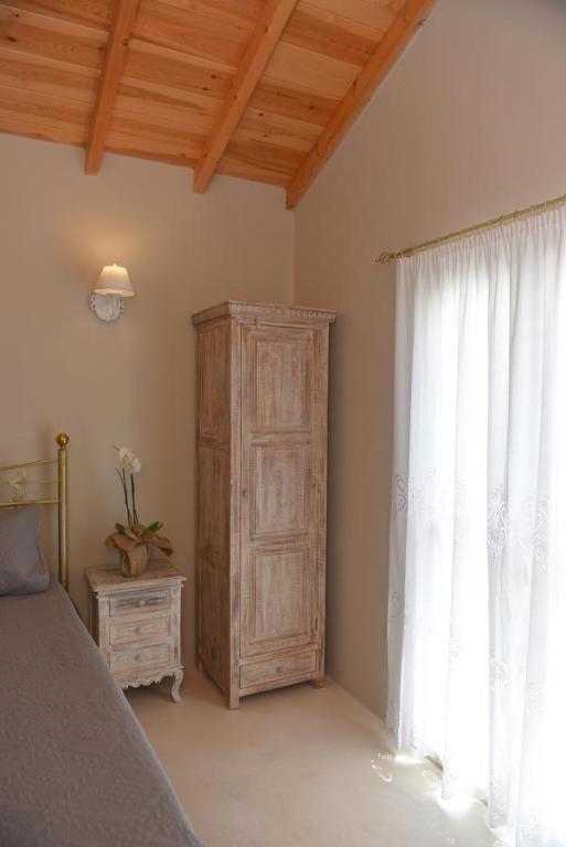 Oisyra Boutique Suites Ermoúpoli Extérieur photo