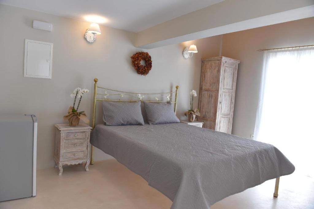 Oisyra Boutique Suites Ermoúpoli Extérieur photo